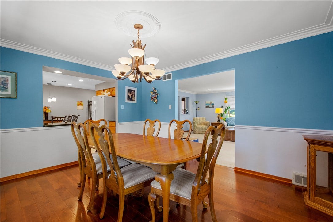 4742 Jewel Dr, Pittsburgh, PA 15236 Conveniently located between the living room and kitchen.