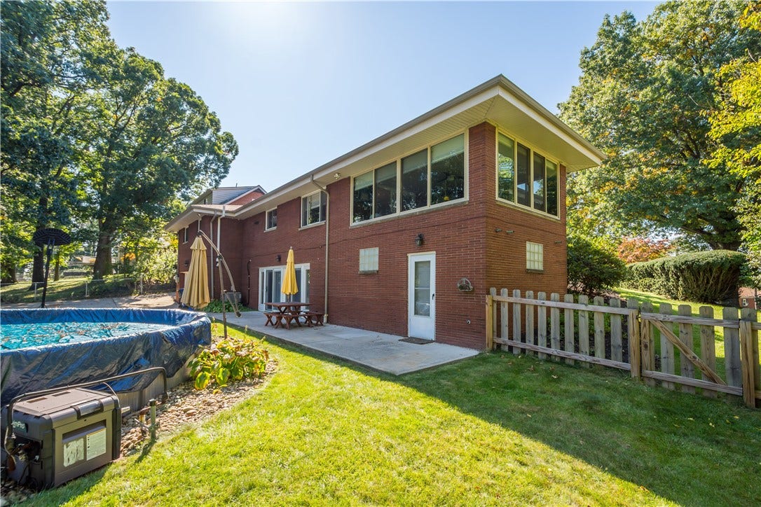 4742 Jewel Dr, Pittsburgh, PA 15236 4742 Jewel Dr, Pittsburgh, PA 15236