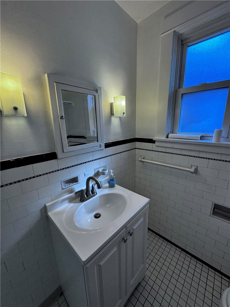 2308 Starkamp St, Pittsburgh, PA 15226 2308 Starkamp St, Pittsburgh, PA 15226