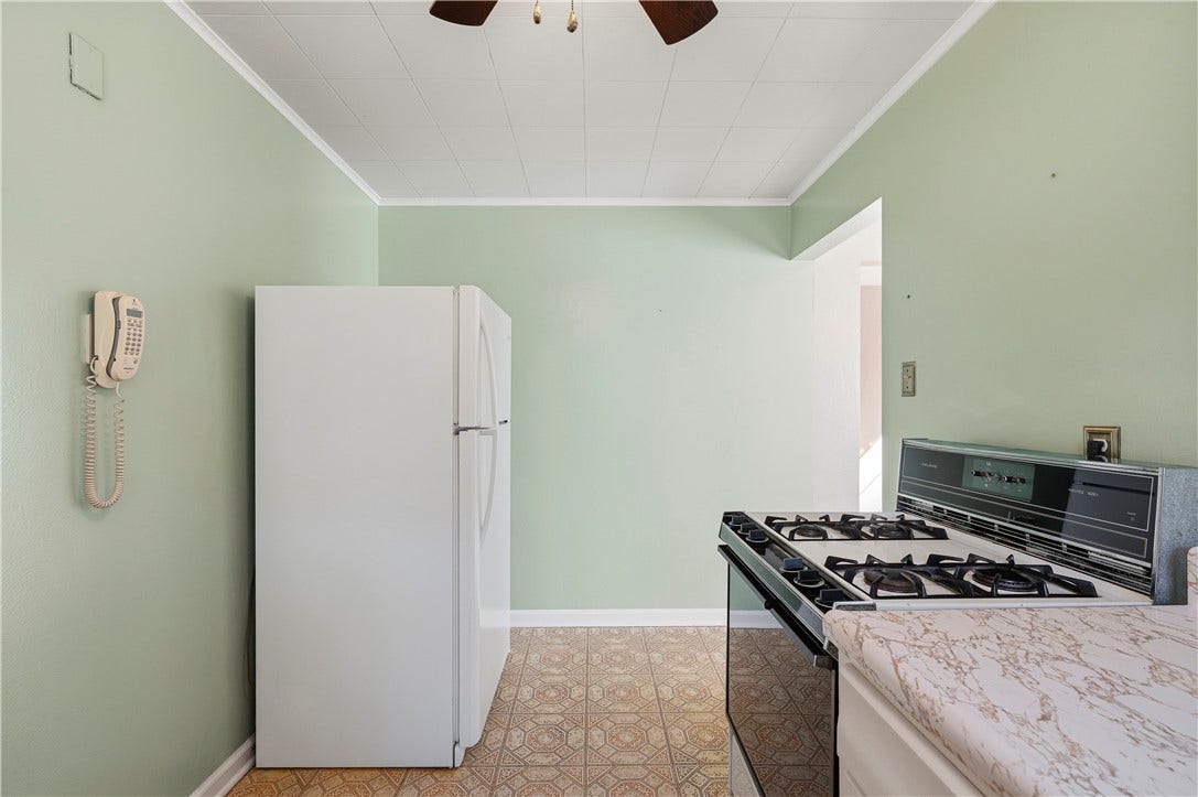 3942 Lawnview Ave, Pittsburgh, PA 15227 3942 Lawnview Ave, Pittsburgh, PA 15227