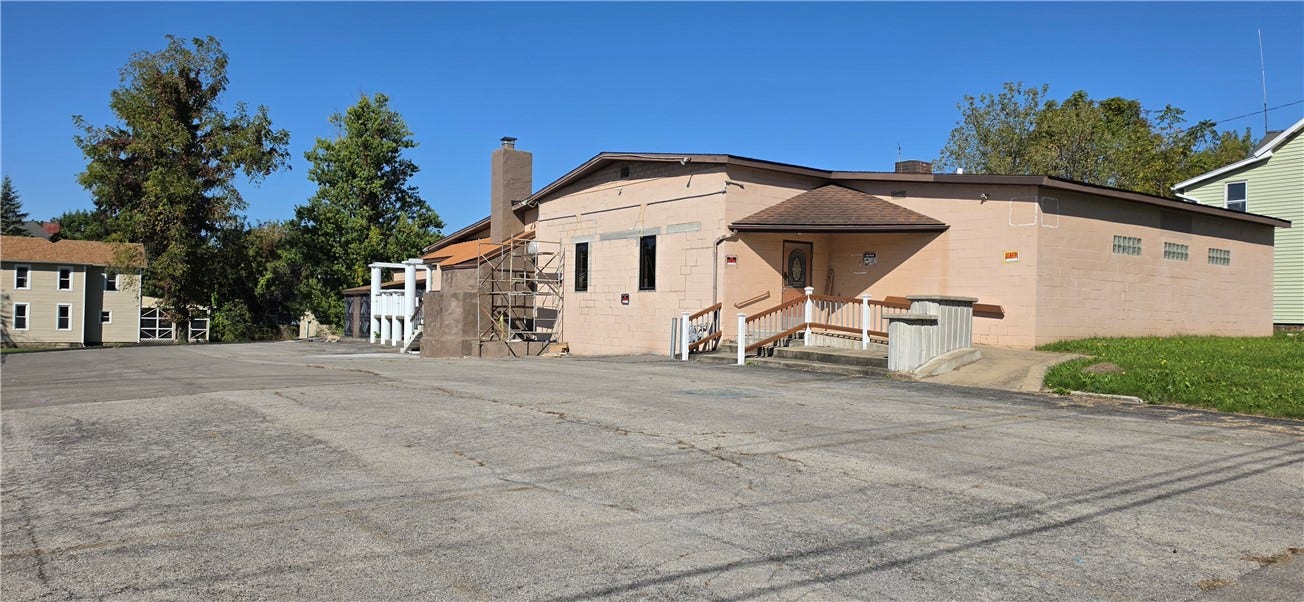 210 S Ray St, New Castle, PA 16101 210 S Ray St, New Castle, PA 16101