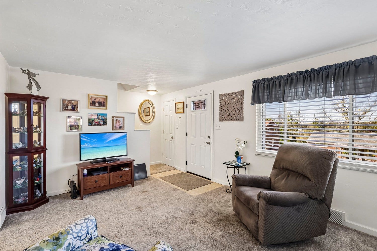 119 Dale Street, Jefferson Hills, PA 15025