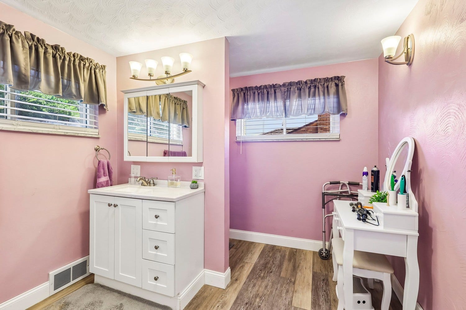 119 Dale Street, Jefferson Hills, PA 15025