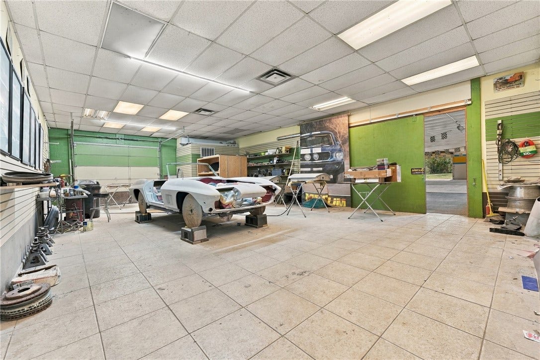 3749 W State St, Edinburg, PA 16116