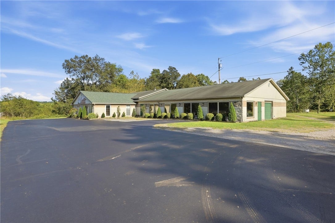 3749 W State St, Edinburg, PA 16116