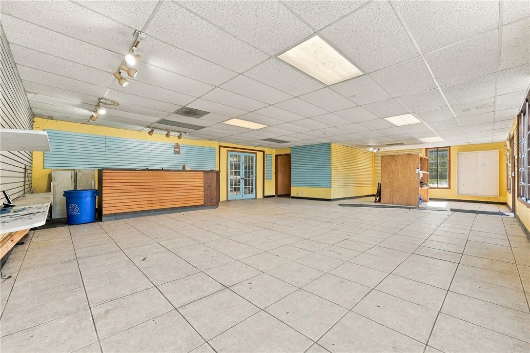 3749 W State St, Edinburg, PA 16116