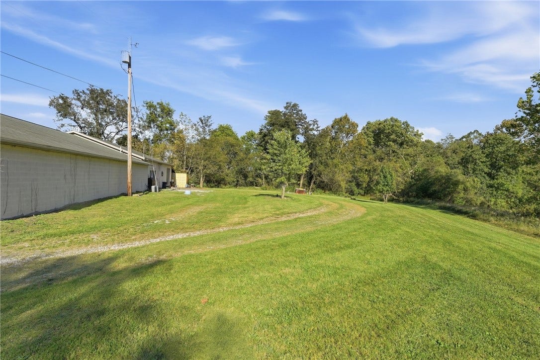3749 W State St, Edinburg, PA 16116