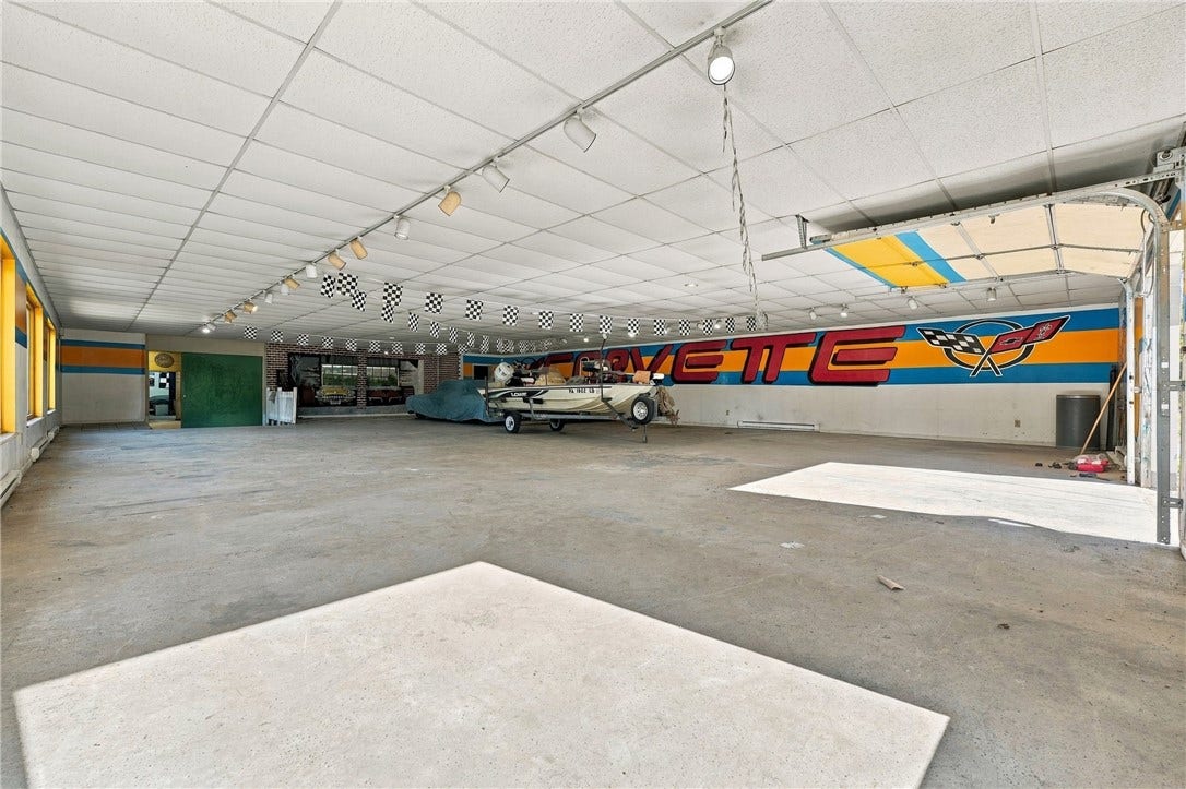 3749 W State St, Edinburg, PA 16116