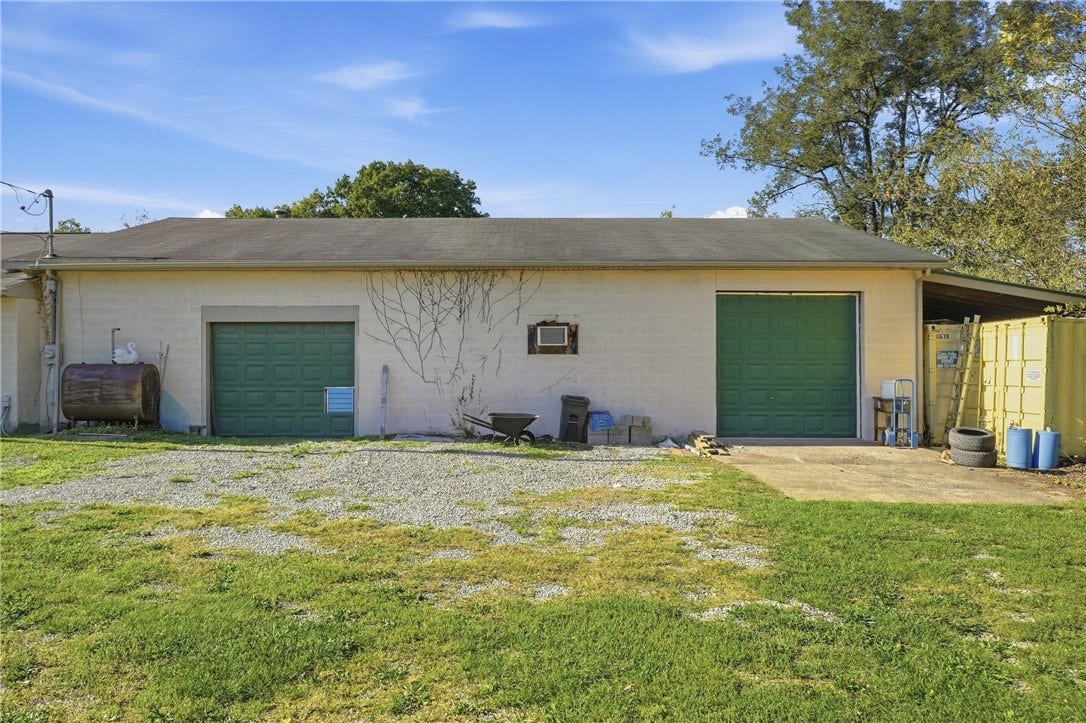3749 W State St, Edinburg, PA 16116