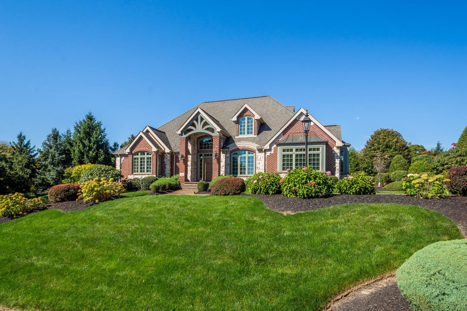 1085 St Mellion Drive, Presto, PA 15142
