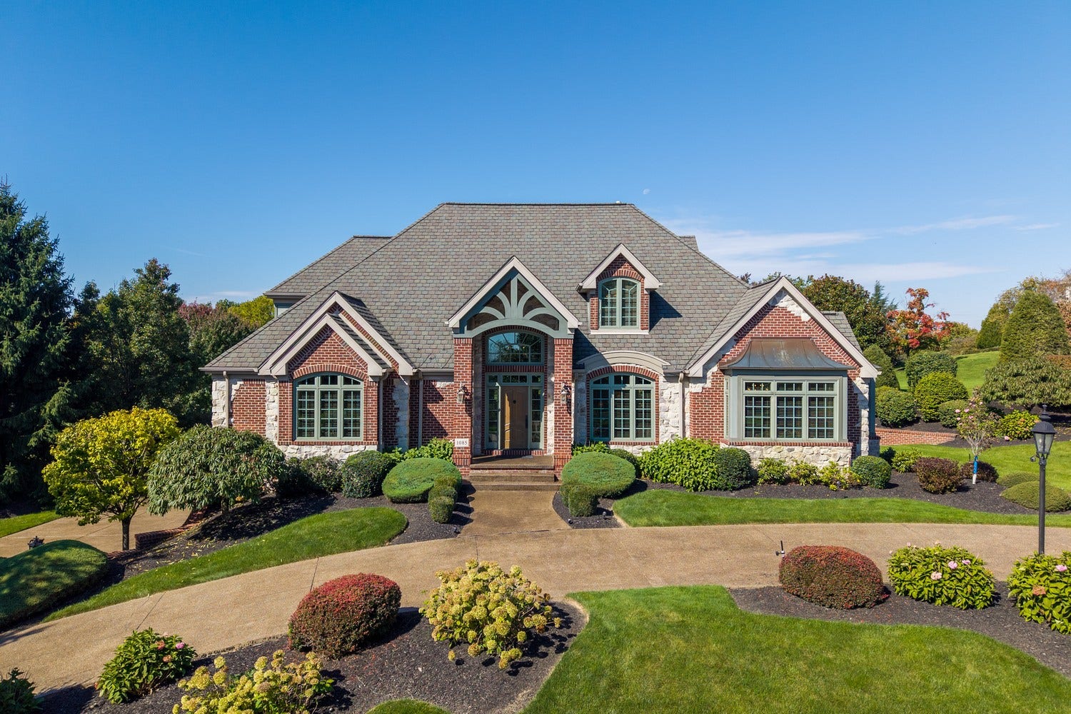 1085 St Mellion Drive, Presto, PA 15142