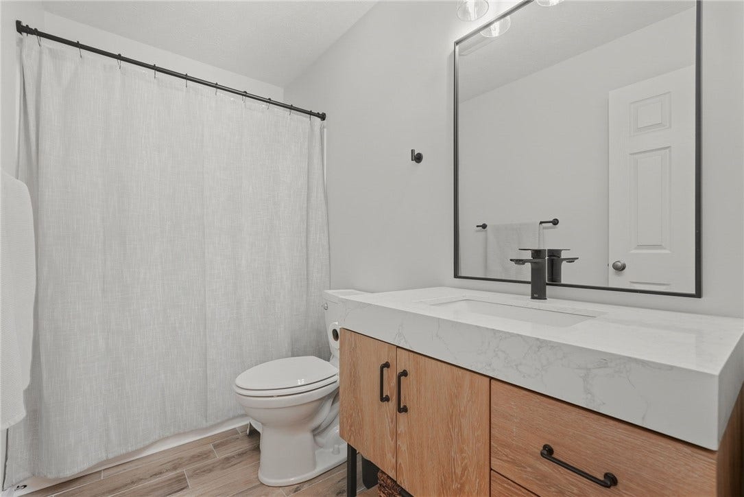 217 Windham Ln, Mars, PA 16046 217 Windham Ln, Mars, PA 16046
