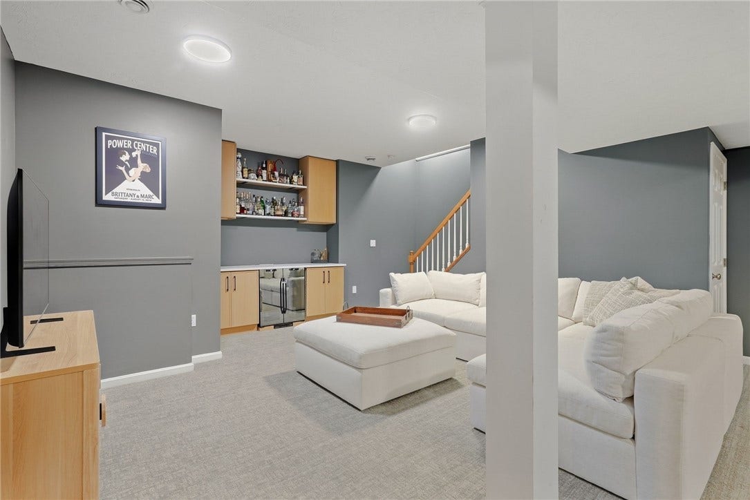 217 Windham Ln, Mars, PA 16046 217 Windham Ln, Mars, PA 16046