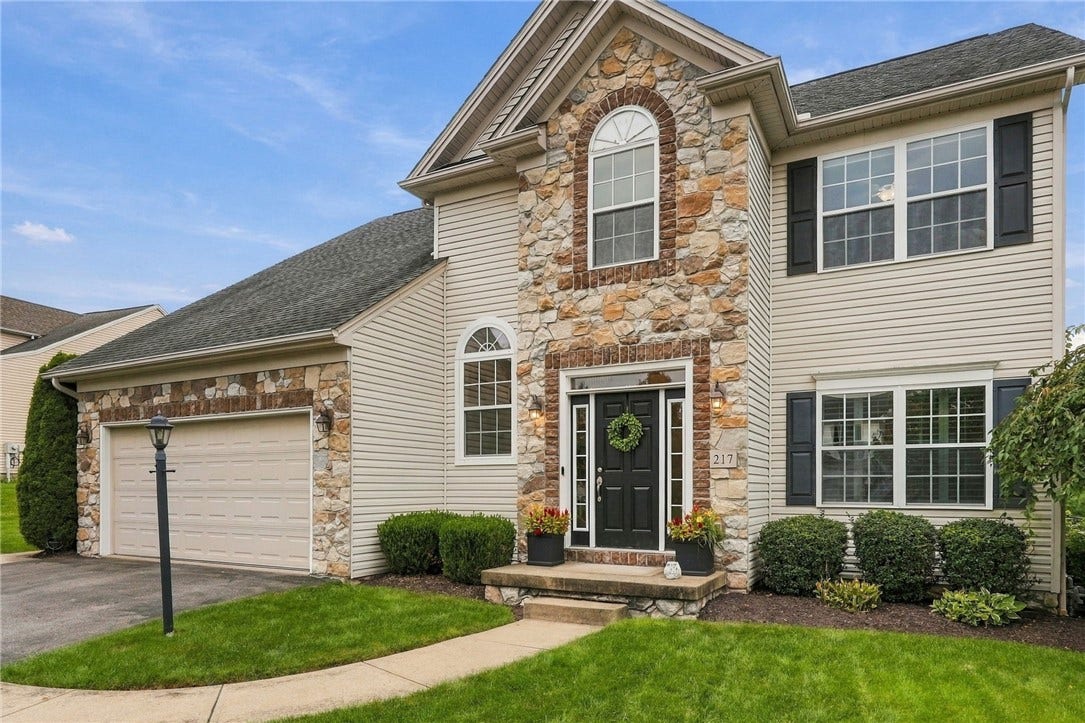 217 Windham Ln, Mars, PA 16046 217 Windham Ln, Mars, PA 16046
