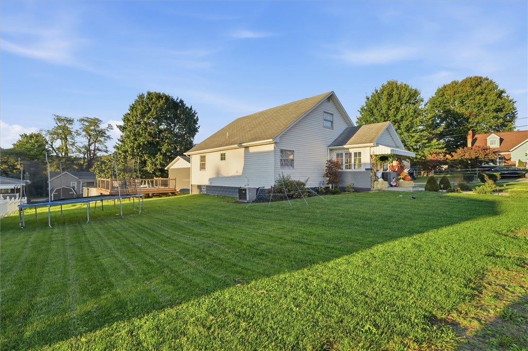 1115 Brown St, Rostraver Twp, PA 15012 1115 Brown St, Rostraver Twp, PA 15012