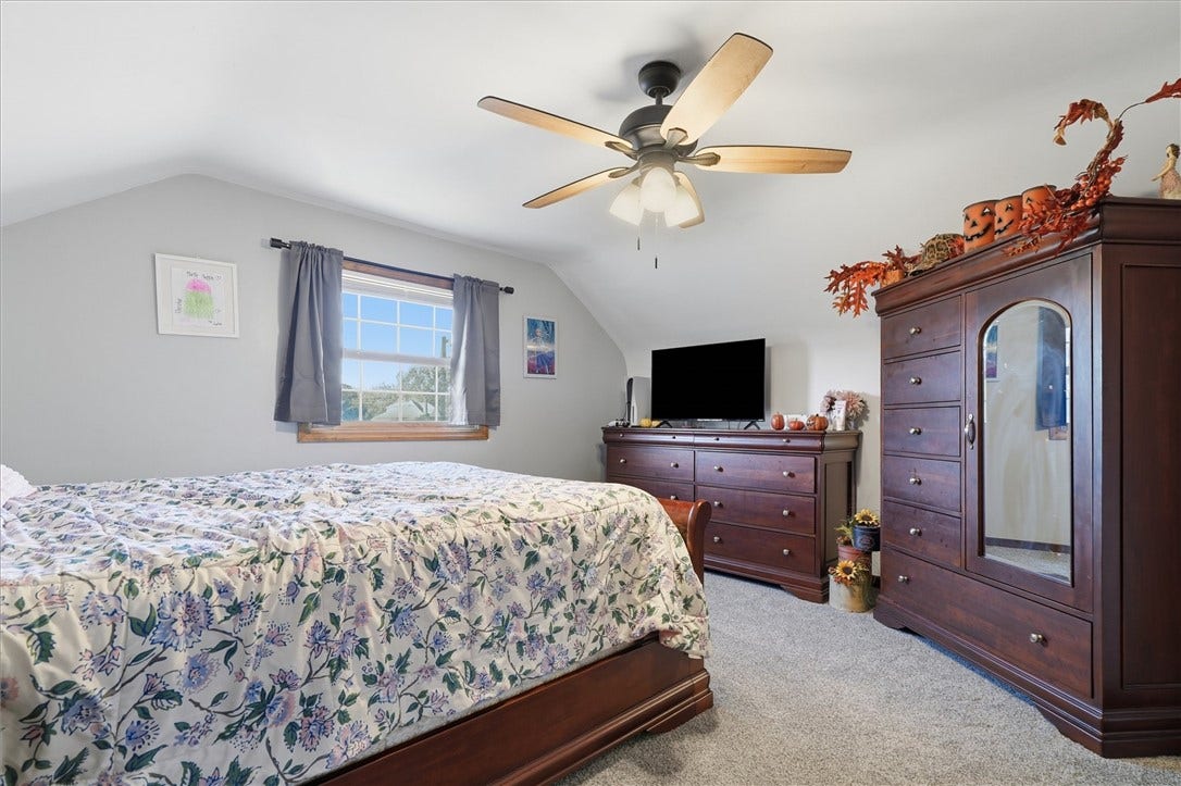 1115 Brown St, Rostraver Twp, PA 15012 1115 Brown St, Rostraver Twp, PA 15012