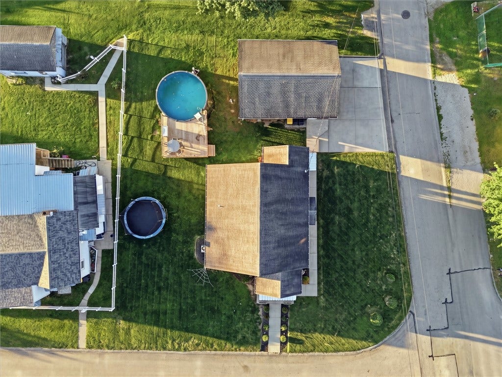 1115 Brown St, Rostraver Twp, PA 15012 1115 Brown St, Rostraver Twp, PA 15012