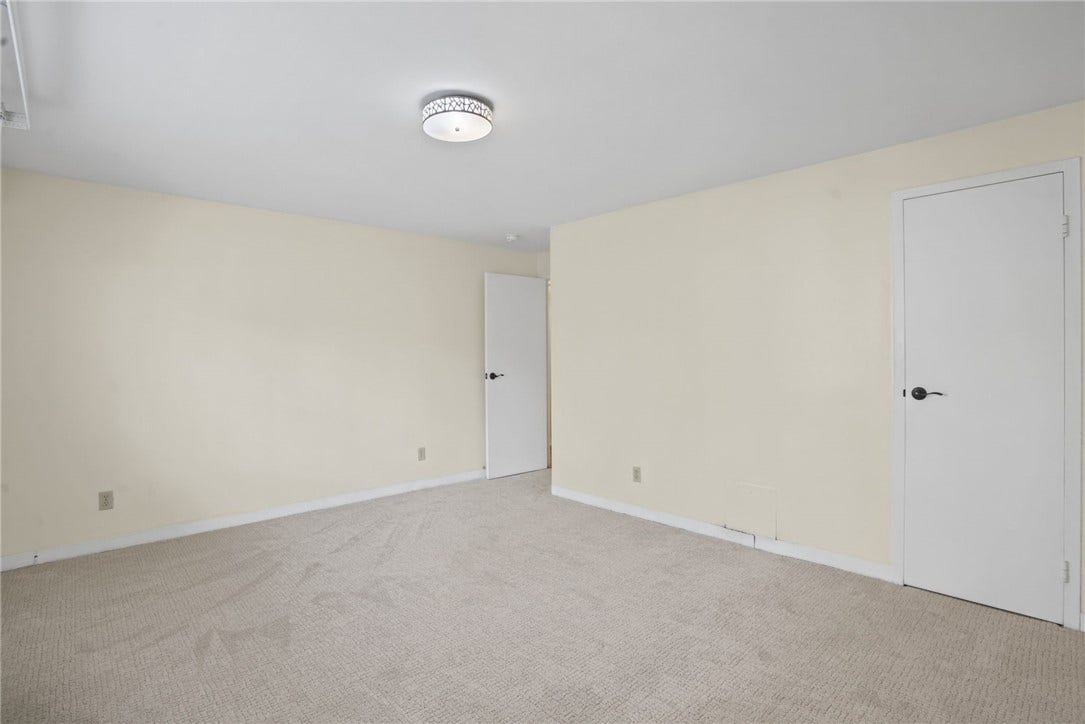 4601 Fifth, #521, Pittsburgh, PA 15213 4601 Fifth, #521, Pittsburgh, PA 15213