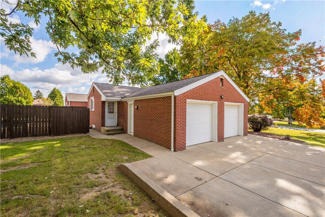 2724 20th Street Ext, Beaver Falls, PA 15010 2724 20th Street Ext, Beaver Falls, PA 15010