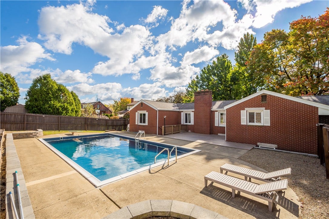 2724 20th Street Ext, Beaver Falls, PA 15010 2724 20th Street Ext, Beaver Falls, PA 15010