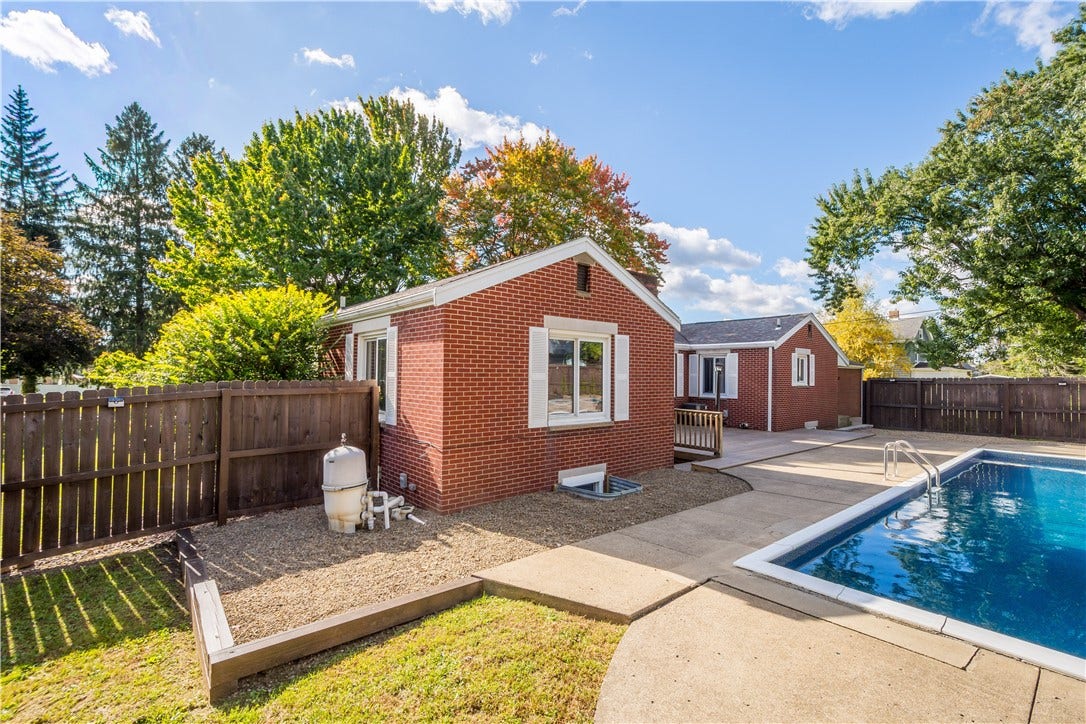 2724 20th Street Ext, Beaver Falls, PA 15010 2724 20th Street Ext, Beaver Falls, PA 15010
