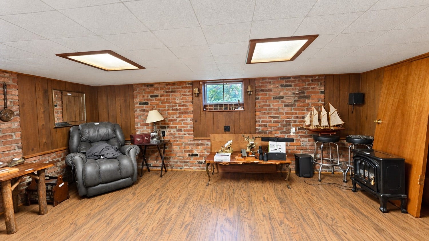 223 Elm Street, East Vandergrift, PA 15629 223 Elm Street, East Vandergrift, PA 15629
