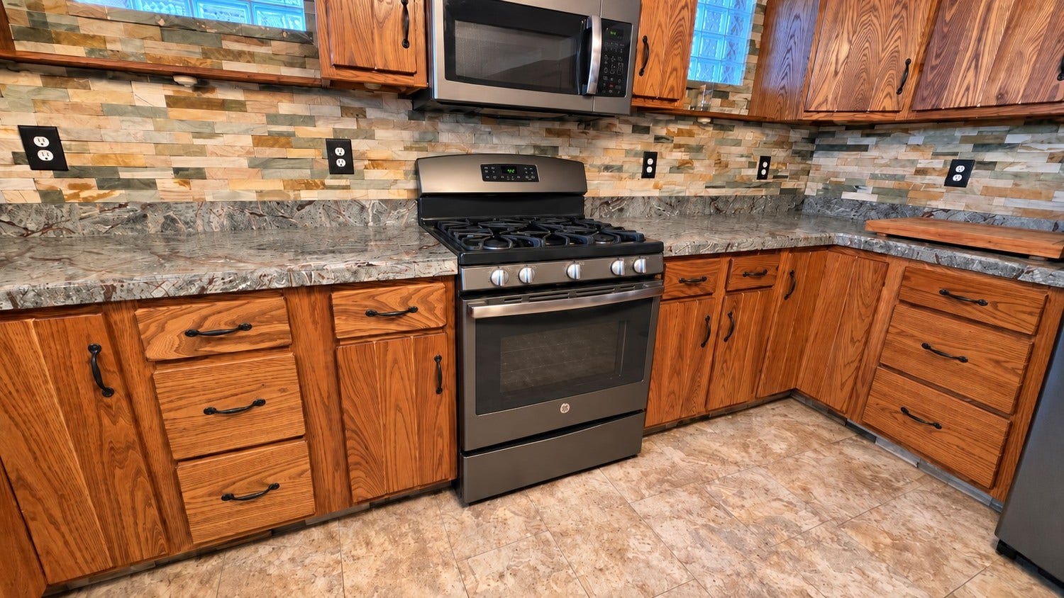 223 Elm Street, East Vandergrift, PA 15629 223 Elm Street, East Vandergrift, PA 15629