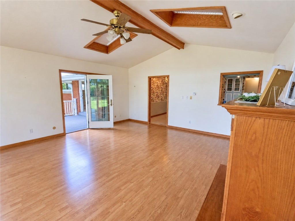321 Comanche Dr, Belle Vernon, PA 15012 Family Room on main level
