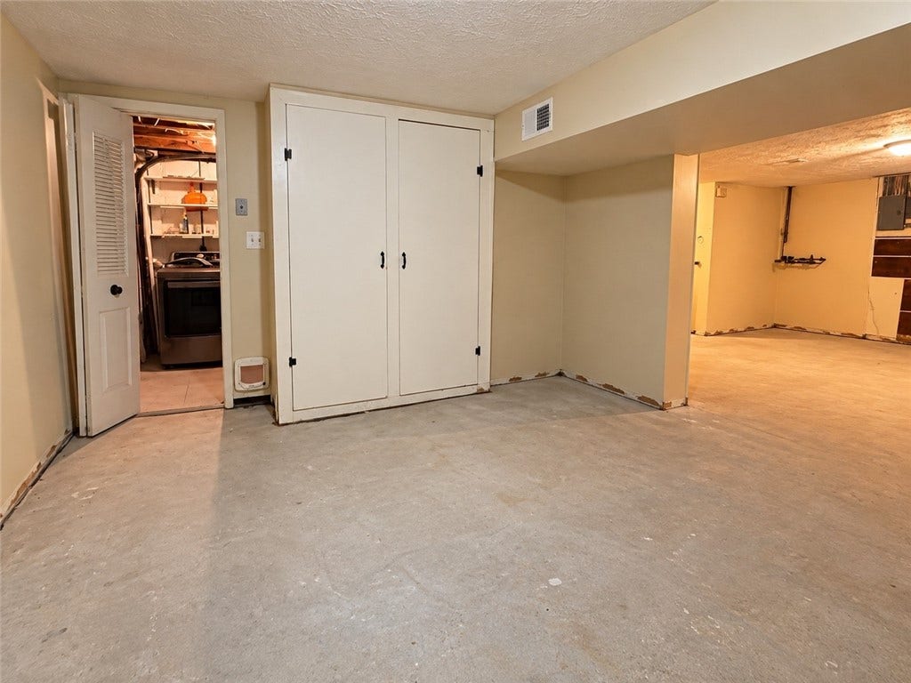 4423 Laurel Oak Dr, Allison Park, PA 15101