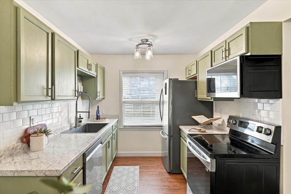 640 Carriage Circle, Pittsburgh, PA 15205