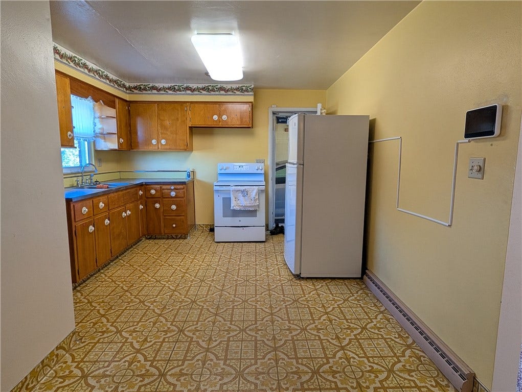 427 Belrose Dr, Belle Vernon, PA 15012 427 Belrose Dr, Belle Vernon, PA 15012