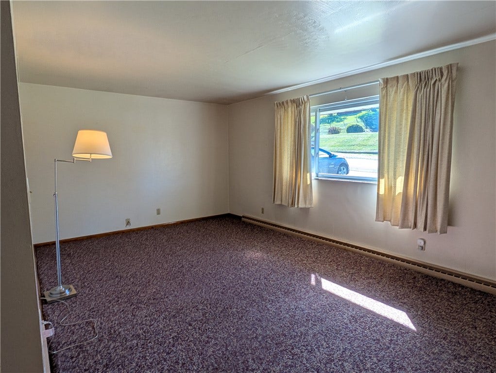 427 Belrose Dr, Belle Vernon, PA 15012 427 Belrose Dr, Belle Vernon, PA 15012