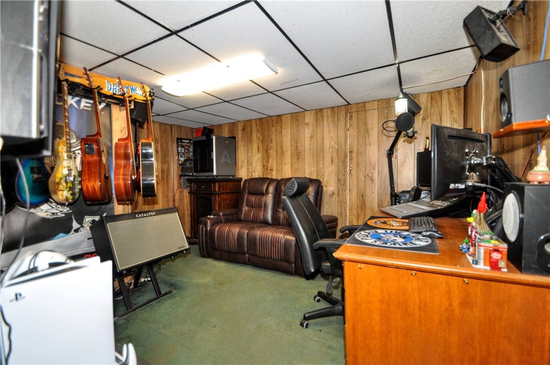 2403 Longcrest Ave, Bethel Park, PA 15102 2403 Longcrest Ave, Bethel Park, PA 15102