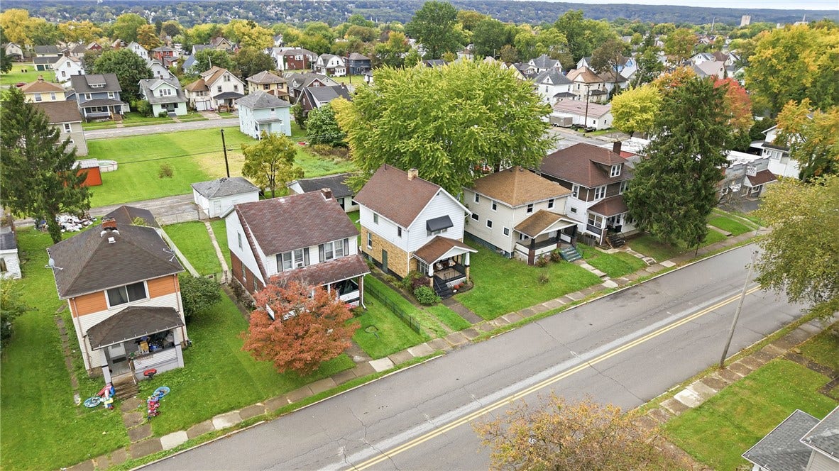 662 Stambaugh Ave, Sharon, PA 16146 662 Stambaugh Ave, Sharon, PA 16146