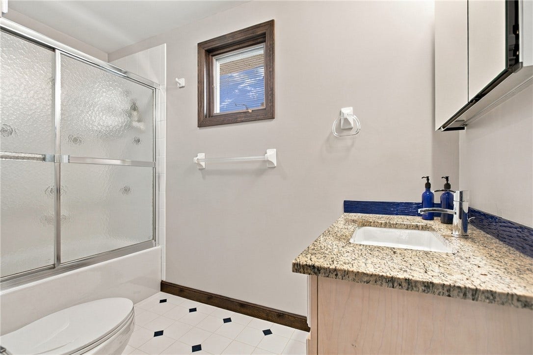 134 Mayer Drive, Oakdale, PA 15071 134 Mayer Drive, Oakdale, PA 15071