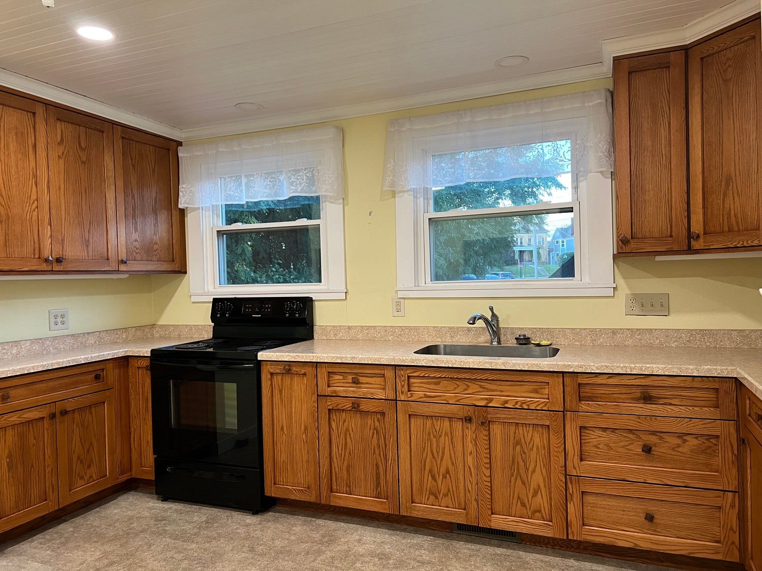 317 EAST Street, New Castle, PA 16101 317 EAST Street, New Castle, PA 16101