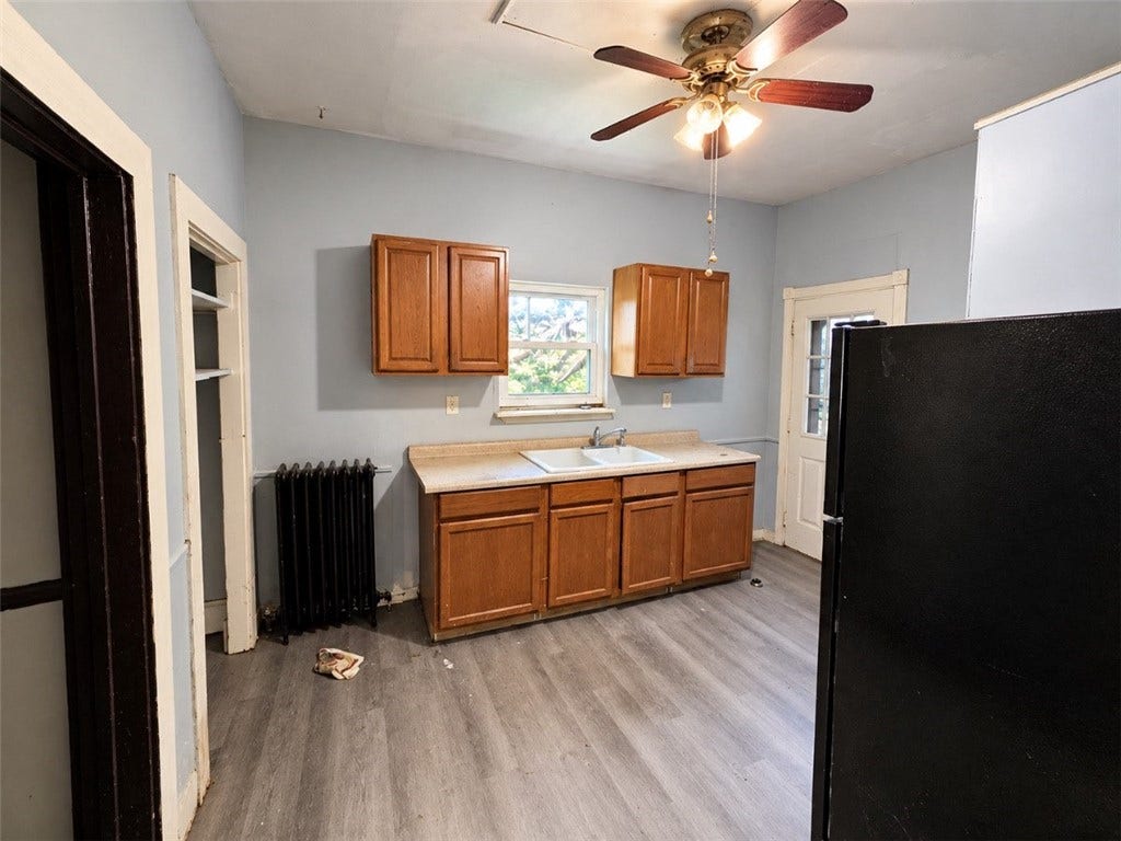409 Prospect Ave, Donora, PA 15033 409 Prospect Ave, Donora, PA 15033