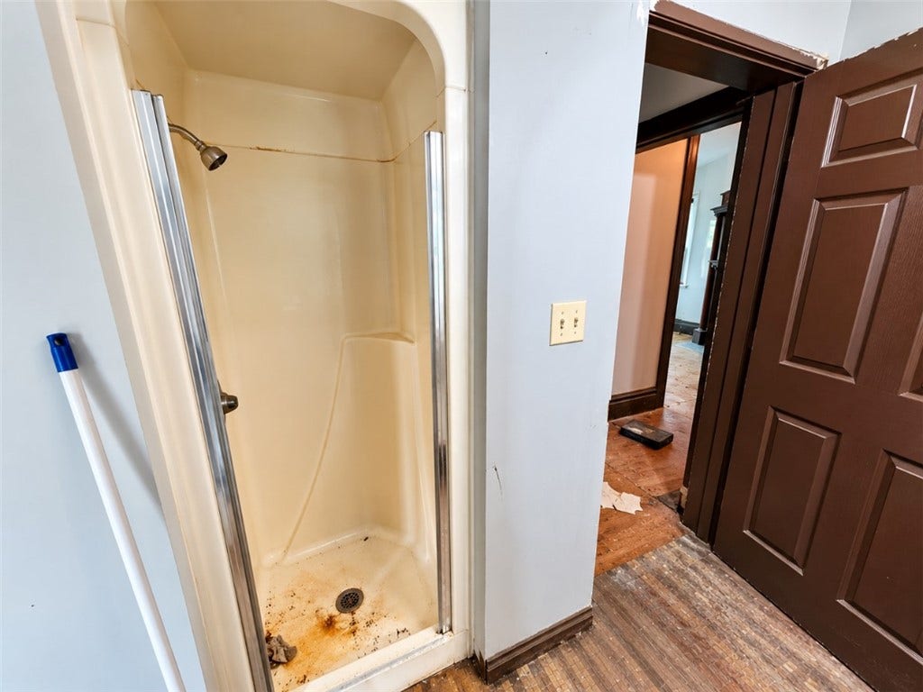 409 Prospect Ave, Donora, PA 15033 409 Prospect Ave, Donora, PA 15033