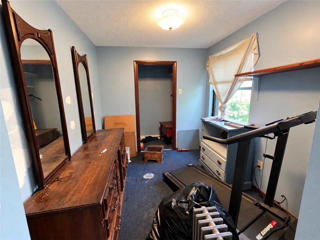 409 Prospect Ave, Donora, PA 15033 409 Prospect Ave, Donora, PA 15033