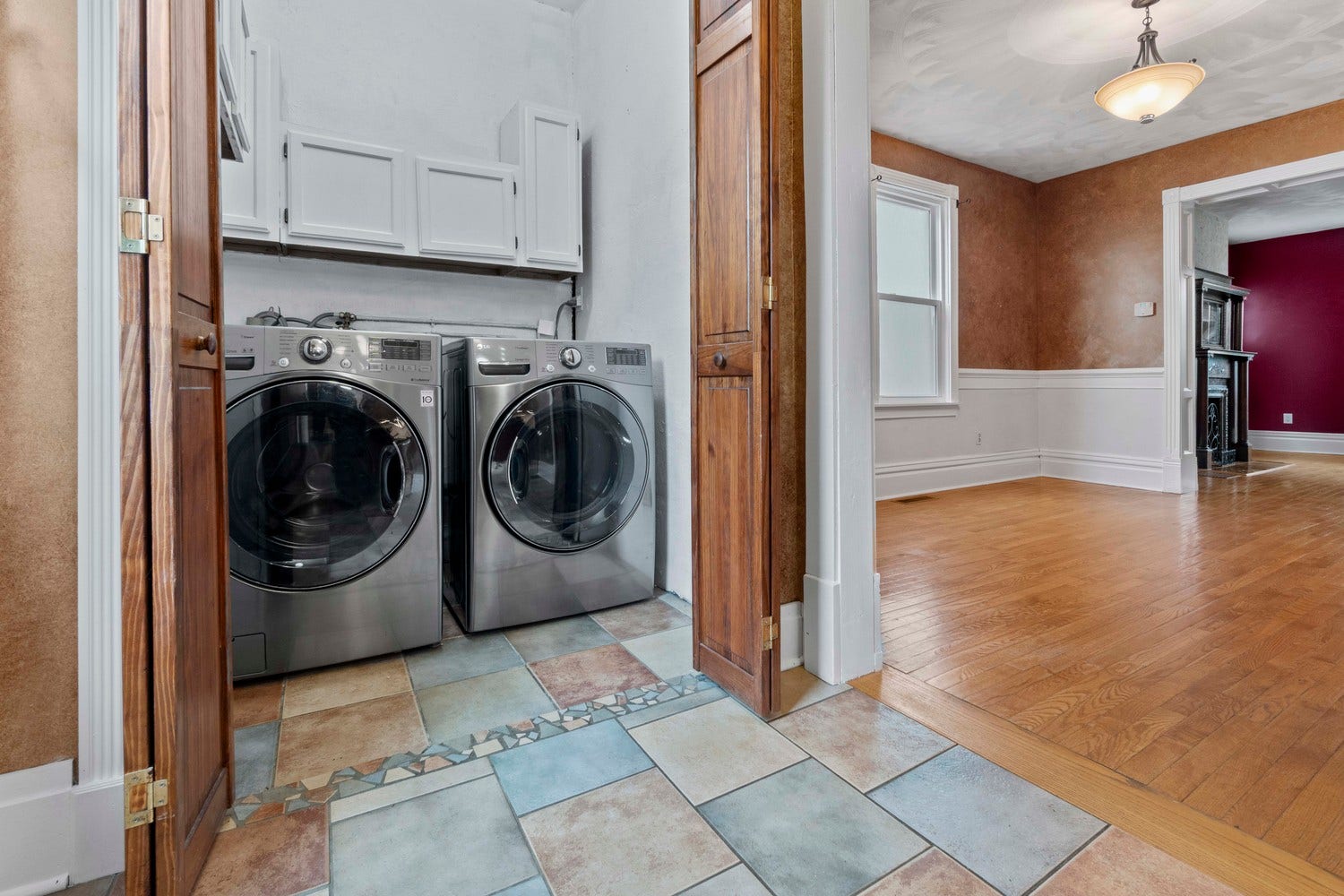 361 Library Place, Oakmont, PA 15139