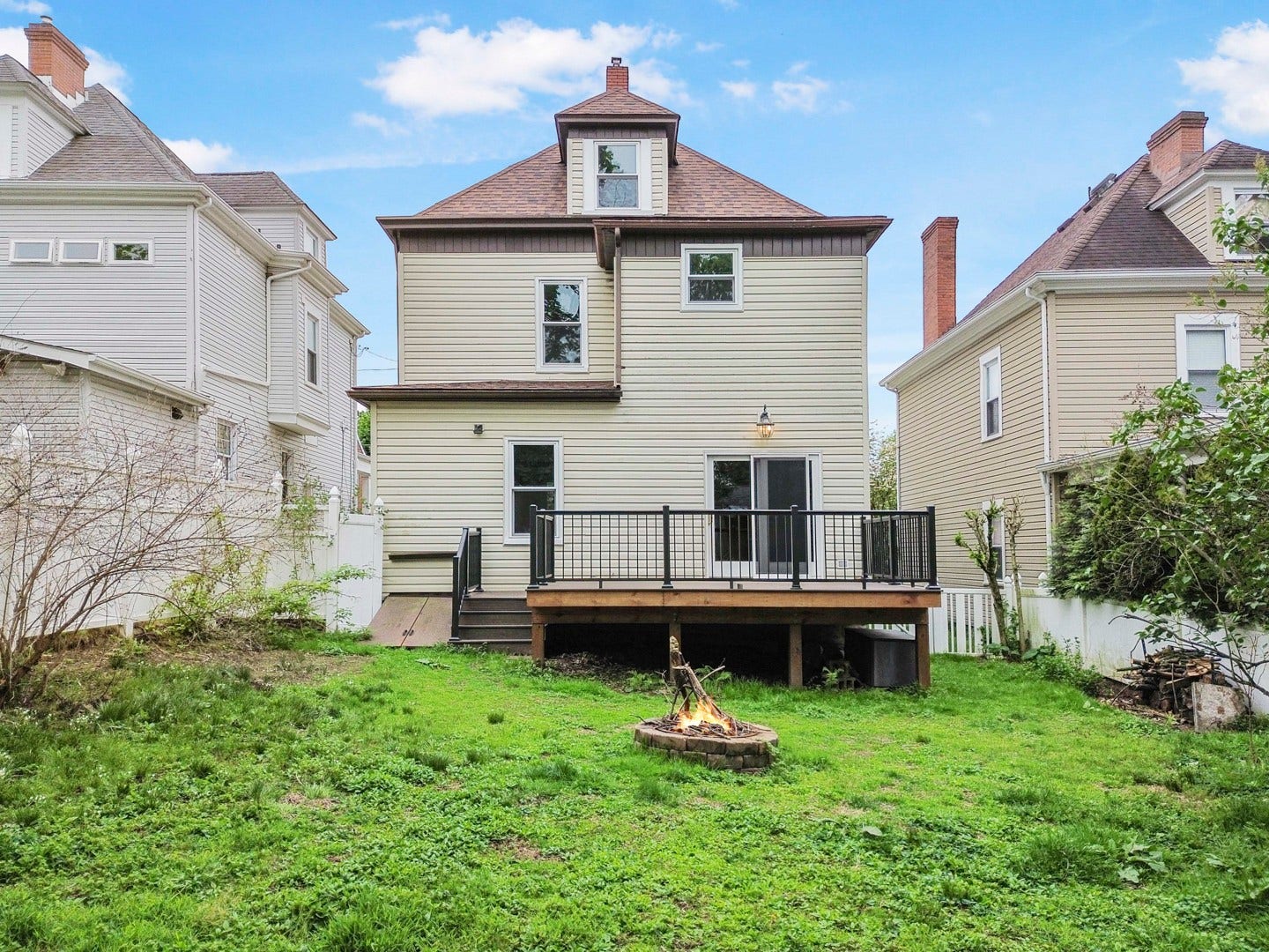 361 Library Place, Oakmont, PA 15139