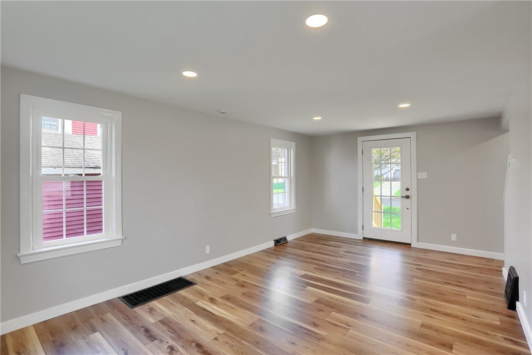732 Pershing St, Ellwood City, PA 16117