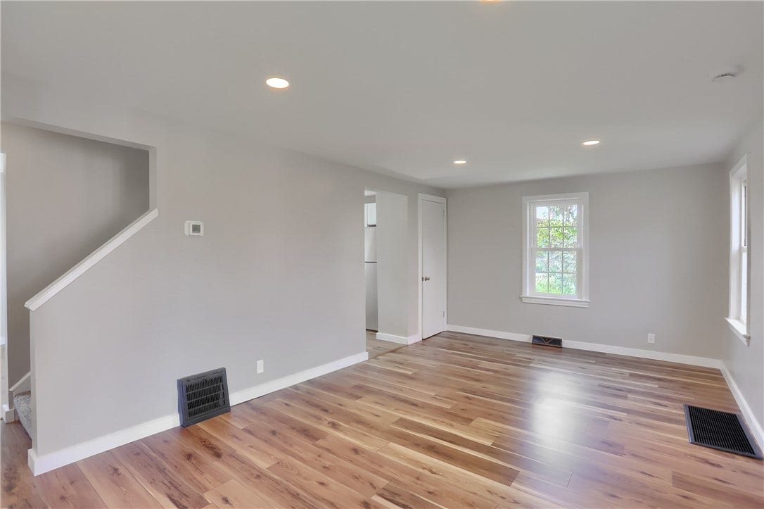 732 Pershing St, Ellwood City, PA 16117