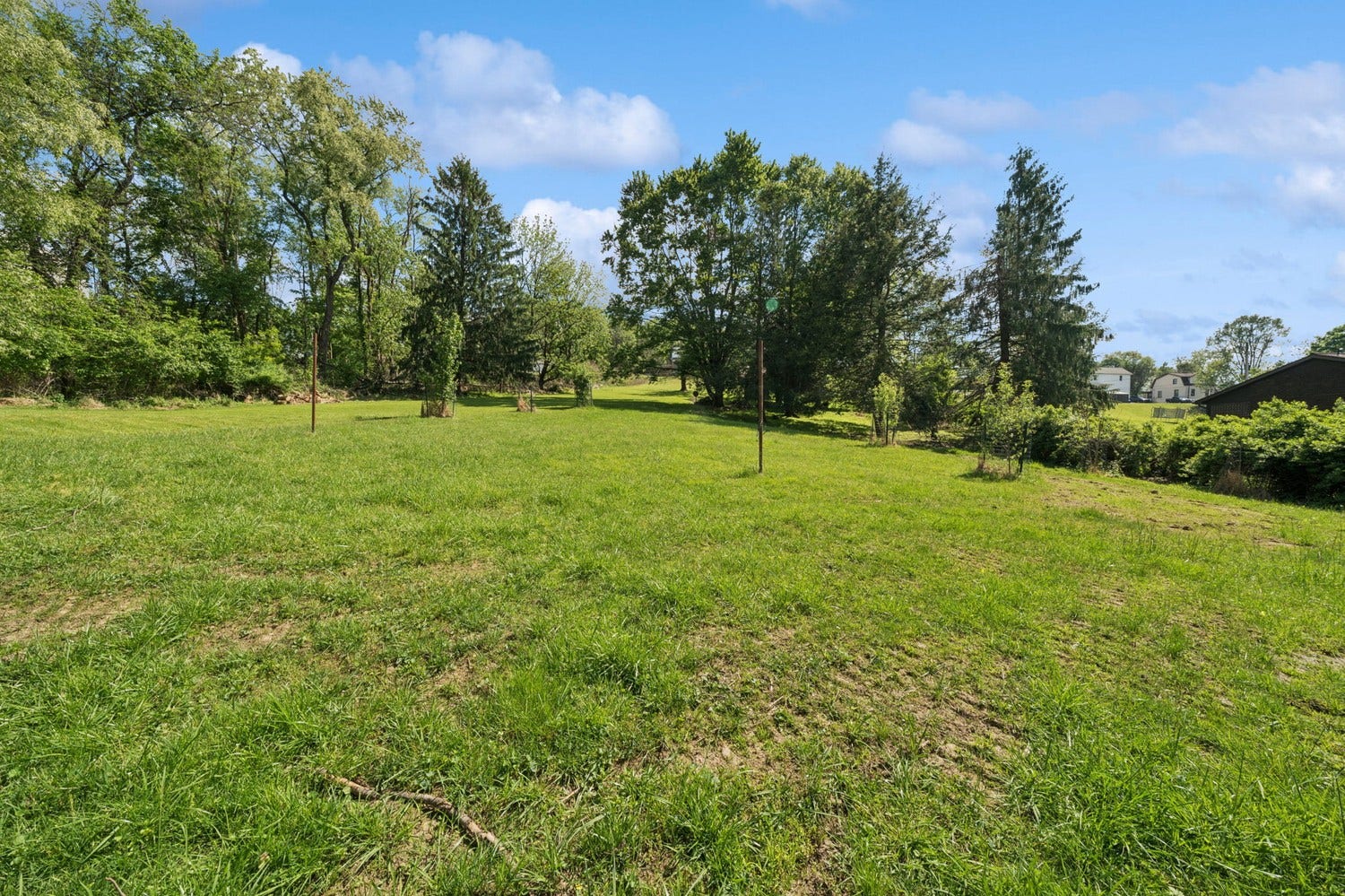 8013 Saltsburg Road, Pittsburgh, PA 15239 8013 Saltsburg Road, Pittsburgh, PA 15239