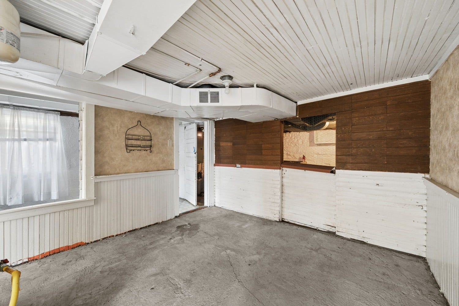 8013 Saltsburg Road, Pittsburgh, PA 15239 8013 Saltsburg Road, Pittsburgh, PA 15239