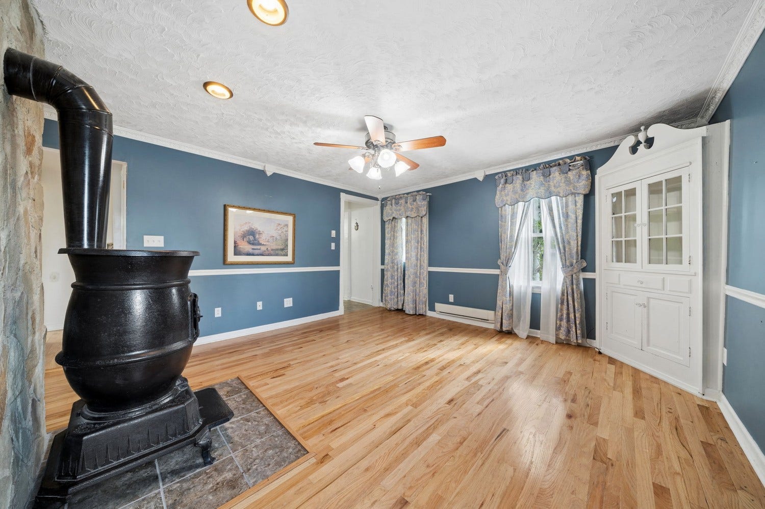 8013 Saltsburg Road, Pittsburgh, PA 15239 8013 Saltsburg Road, Pittsburgh, PA 15239