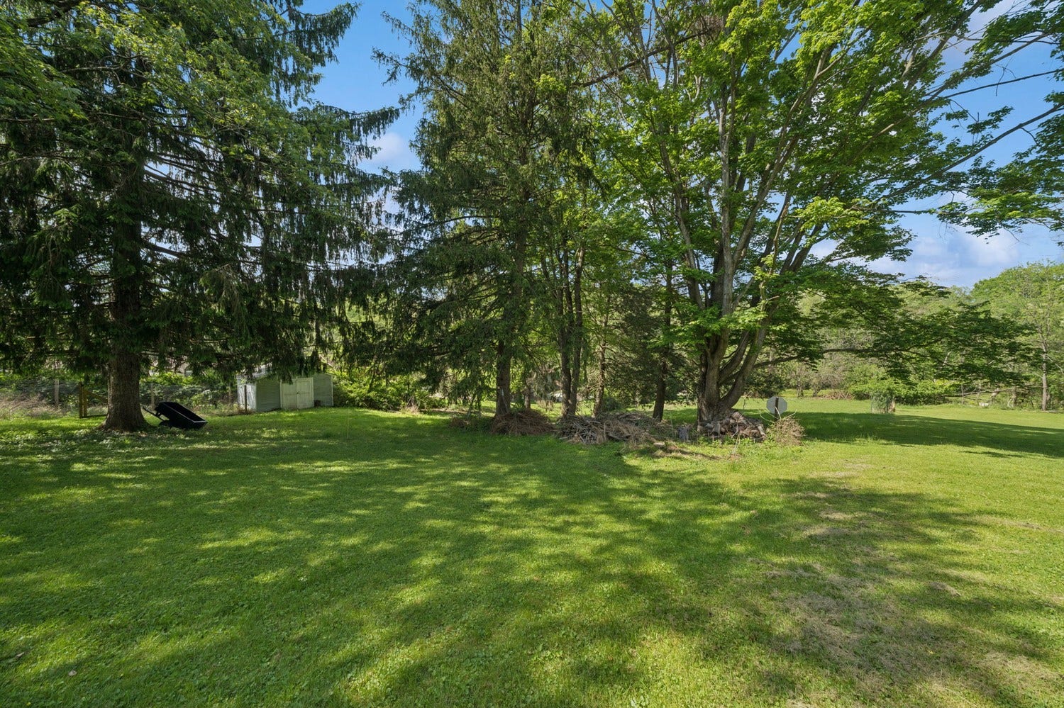 8013 Saltsburg Road, Pittsburgh, PA 15239 8013 Saltsburg Road, Pittsburgh, PA 15239