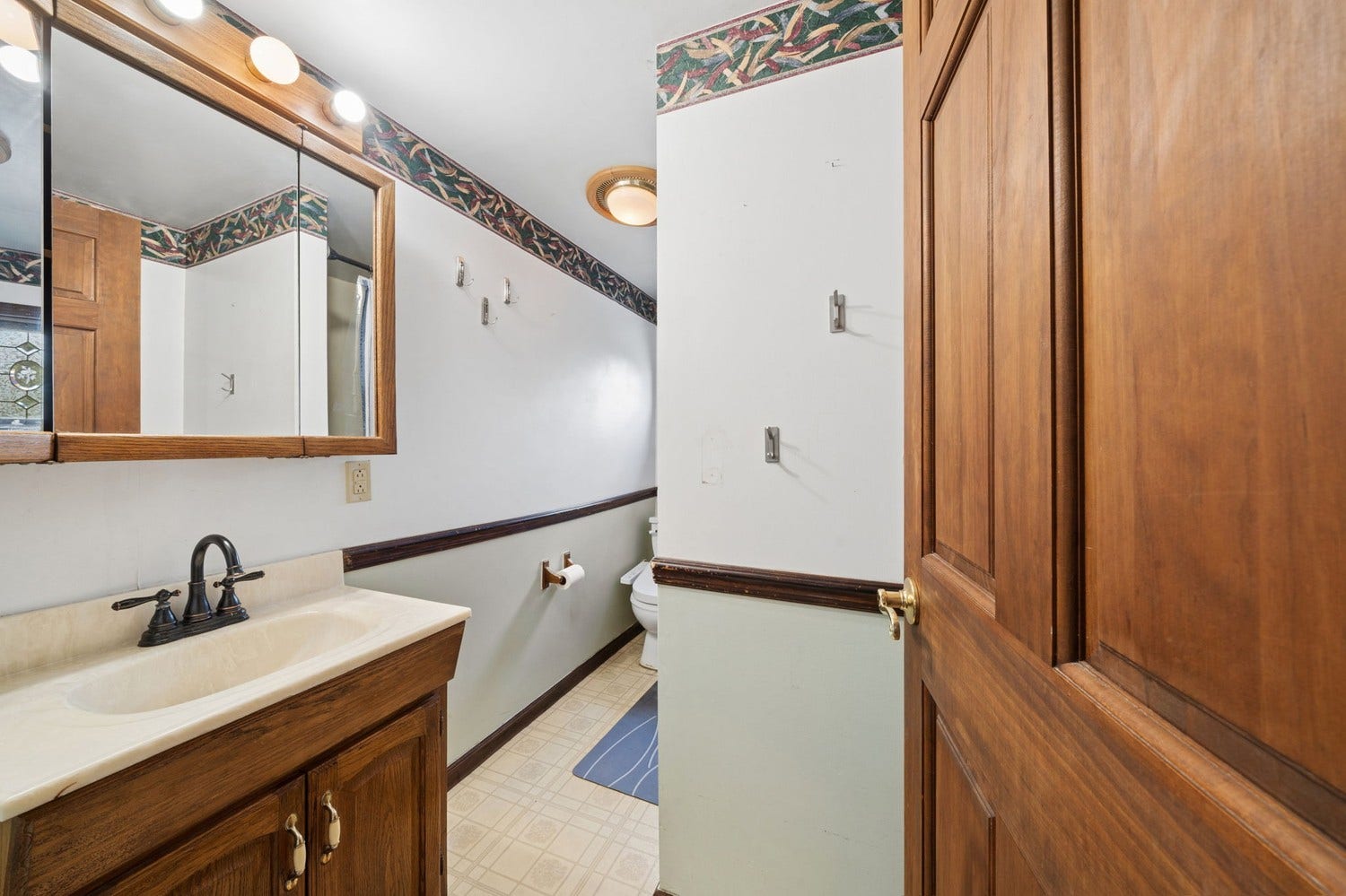 8013 Saltsburg Road, Pittsburgh, PA 15239 8013 Saltsburg Road, Pittsburgh, PA 15239