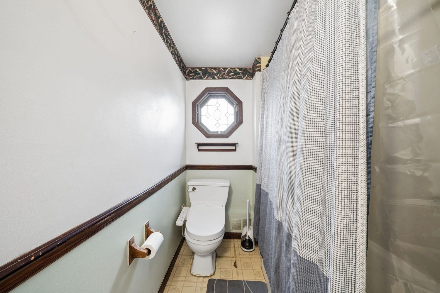 8013 Saltsburg Road, Pittsburgh, PA 15239 8013 Saltsburg Road, Pittsburgh, PA 15239