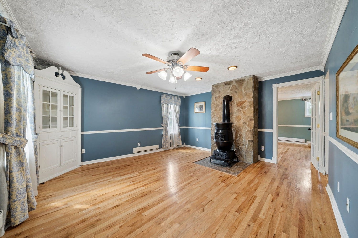 8013 Saltsburg Road, Pittsburgh, PA 15239 8013 Saltsburg Road, Pittsburgh, PA 15239